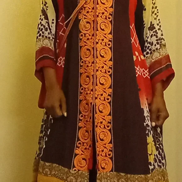 Embroidered Asian Style tunic top - Picture 6 of 8